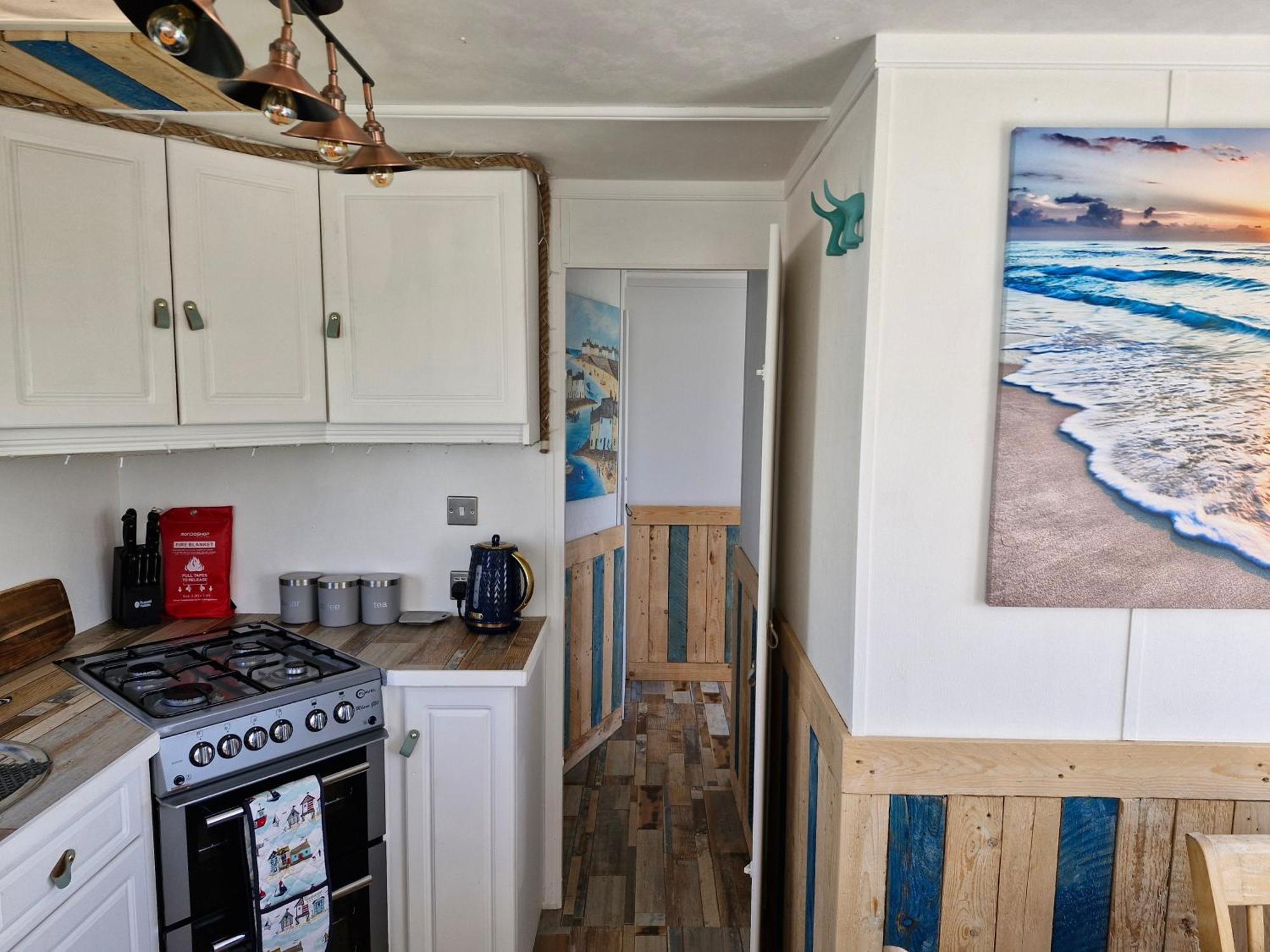 Driftwood Cabin - Dog Friendly Anderby Creek Экстерьер фото
